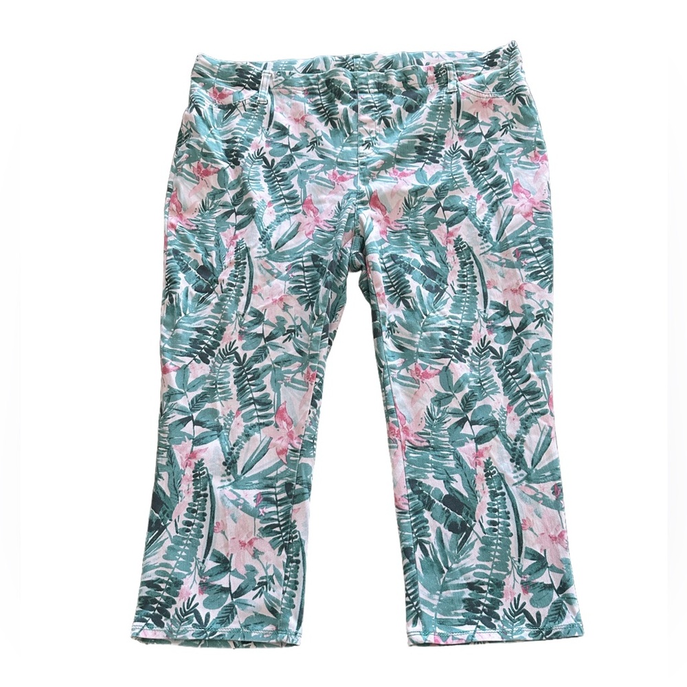 Faded Glory Green and Pink Floral Casual Capri Bottoms